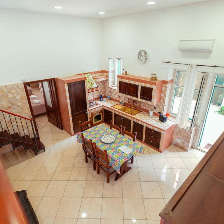 Monserrato House - Two-Bedroom Apartment - 40