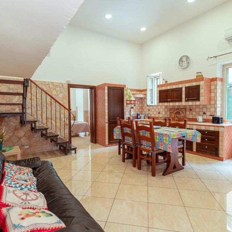 Monserrato House - Two-Bedroom Apartment - 53