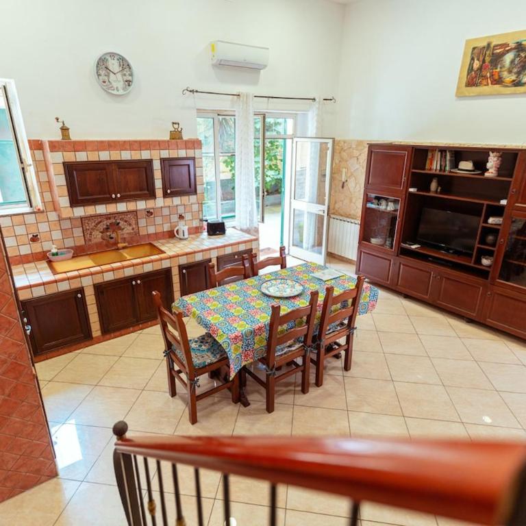 Monserrato House - Two-Bedroom Apartment - 82