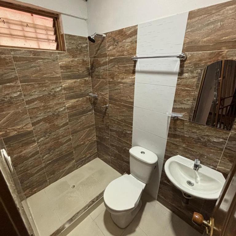 Casa Hotel San Gil - Three-Bedroom House - 7