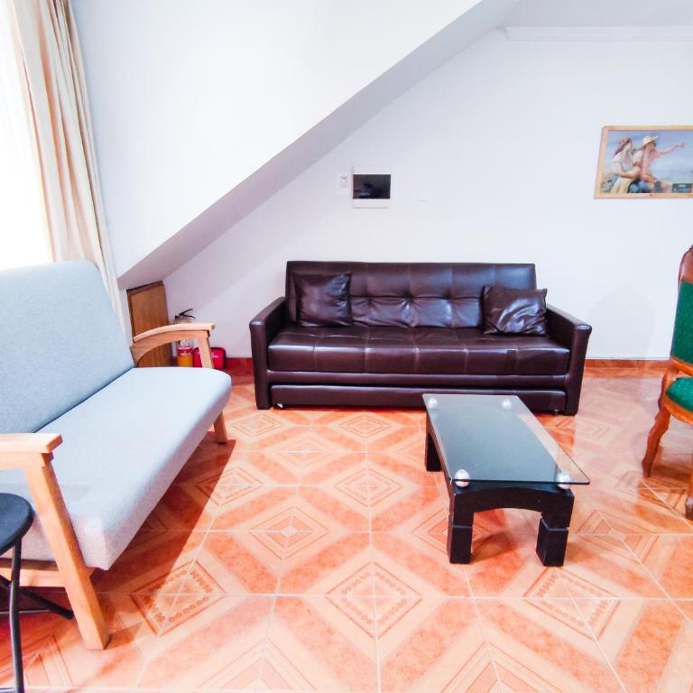 Casa de Confort con Parqueadero Privado - Two-Bedroom Apartment - 2