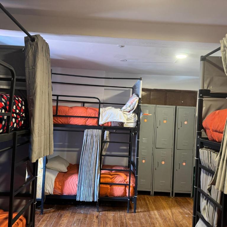 Tlv HOSTEL - Habitación Compartida para hombres con 6 camas - 3