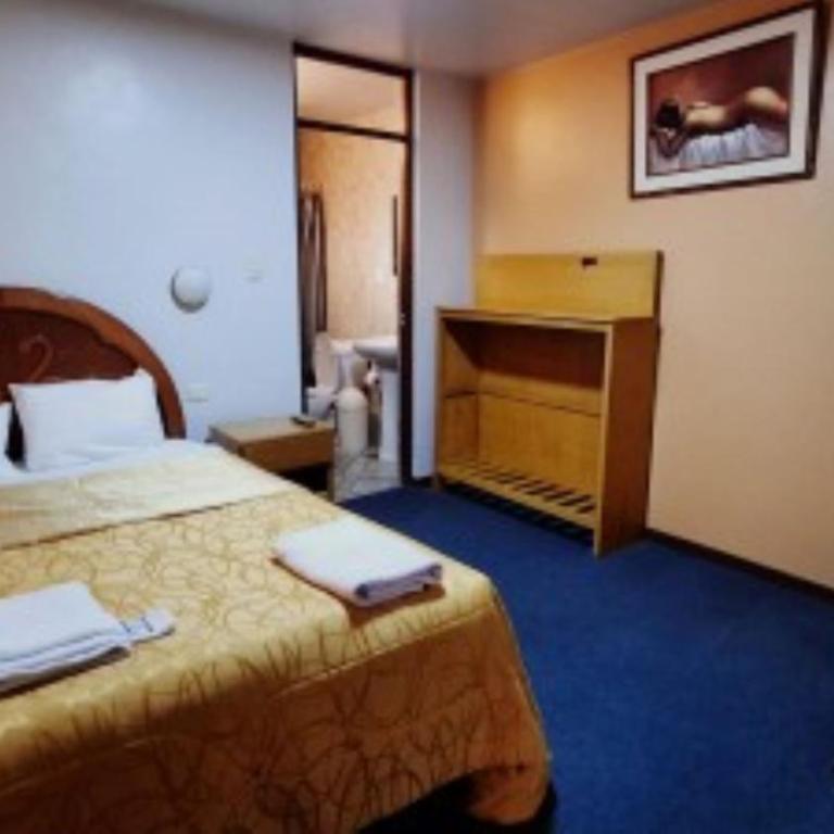 Hotel Keros - Queen Room - 1