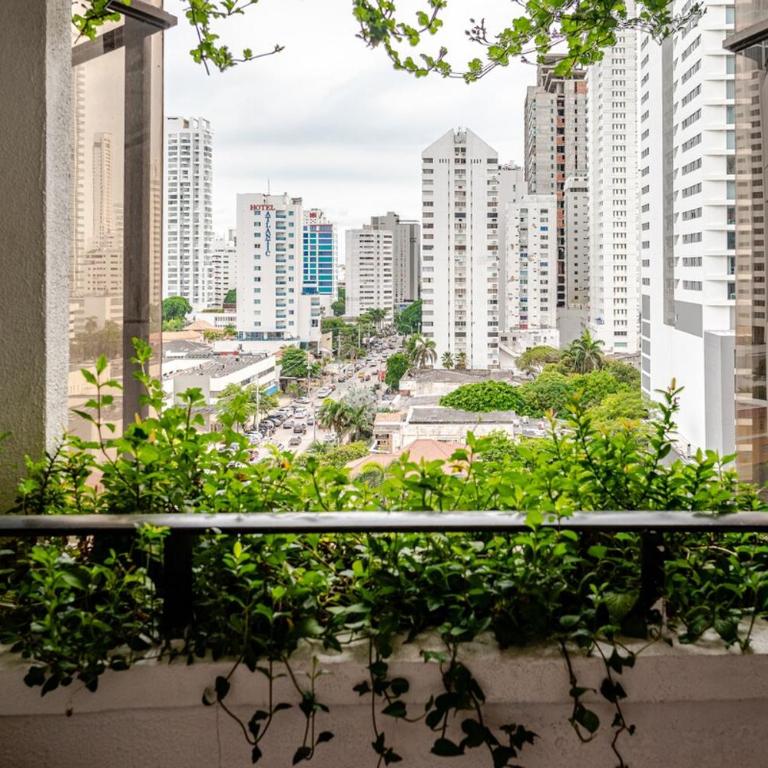 Beach access Fine dining Shopping Couples Business travelers Medical guests - Two-Bedroom Apartment - 2