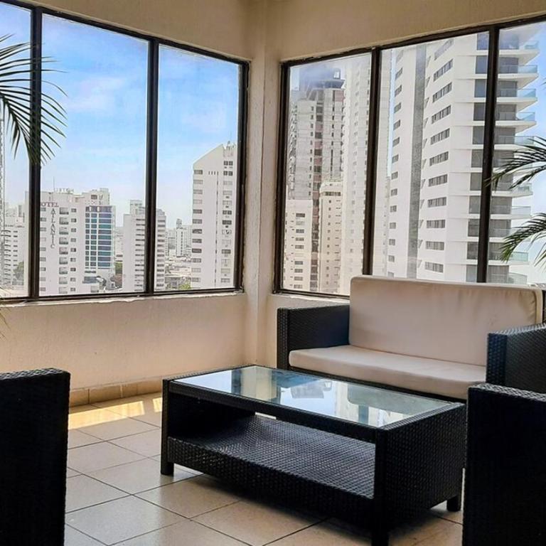 Beach access Fine dining Shopping Couples Business travelers Medical guests - Two-Bedroom Apartment - 4