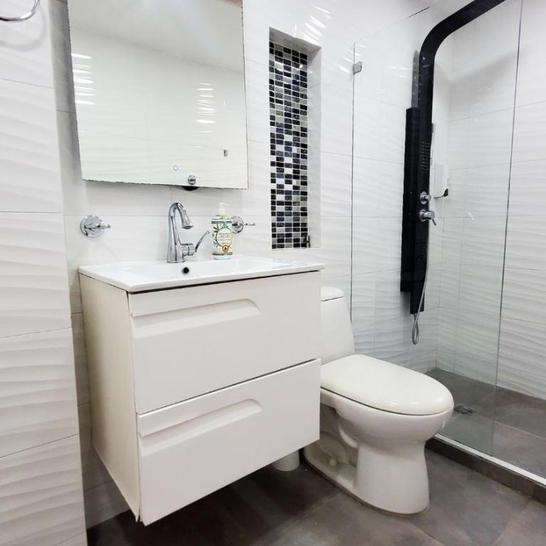 Beach access Fine dining Shopping Couples Business travelers Medical guests - Two-Bedroom Apartment - 8