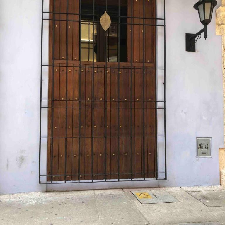 Beach access Fine dining Shopping Couples Business travelers Medical guests - Two-Bedroom Apartment - 29