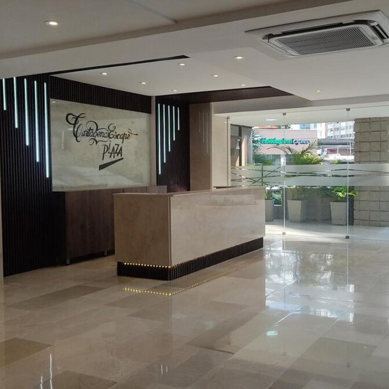 Beach access Fine dining Shopping Couples Business travelers Medical guests - Two-Bedroom Apartment - 33