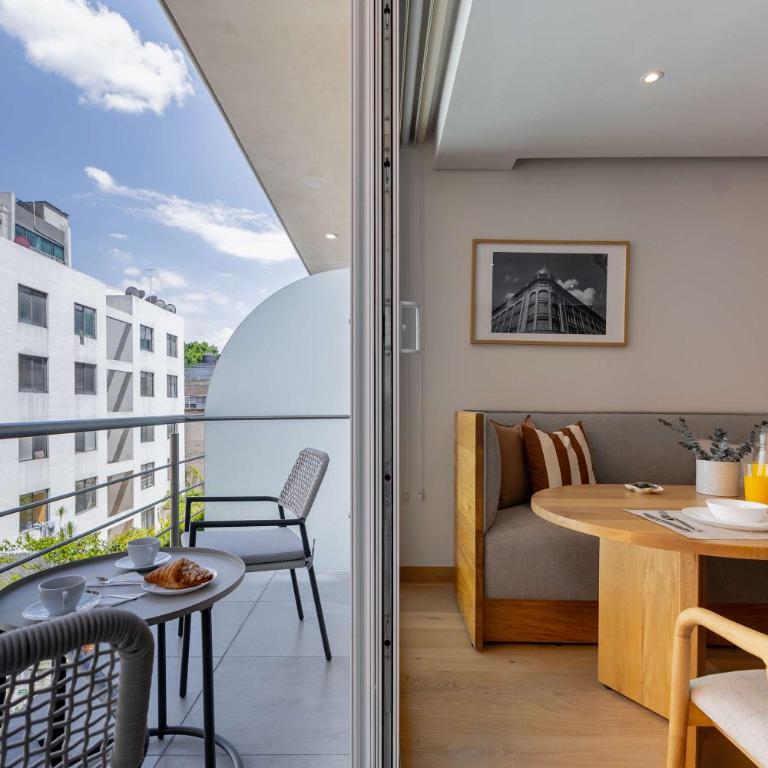 310 Std C Capitalia Contemporary Studio Rooftop Access - Apartment - 1