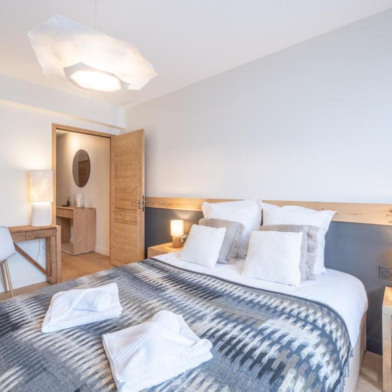 Appartement neuf skis aux pieds, 4 chambres, garage, Alpe d'Huez - FR-1-645-93 - Appartement - 6