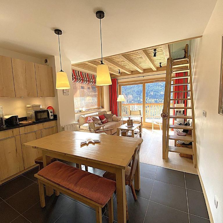 Charmant appartement 3 pièces à Méribel avec mezzanine, balcon et terrasse - FR-1-411-997 - Appartamento - 1