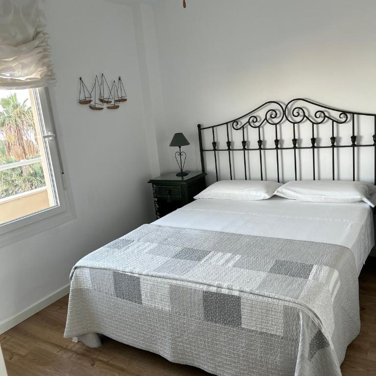 Precioso apartamento frente a la playa - Two-Bedroom Apartment - 12