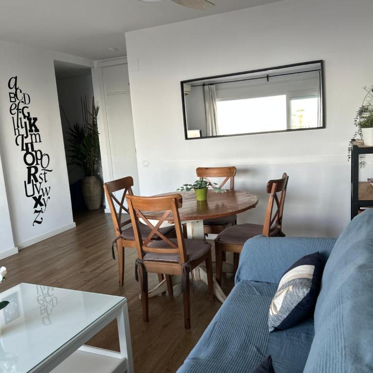Precioso apartamento frente a la playa - Two-Bedroom Apartment - 7