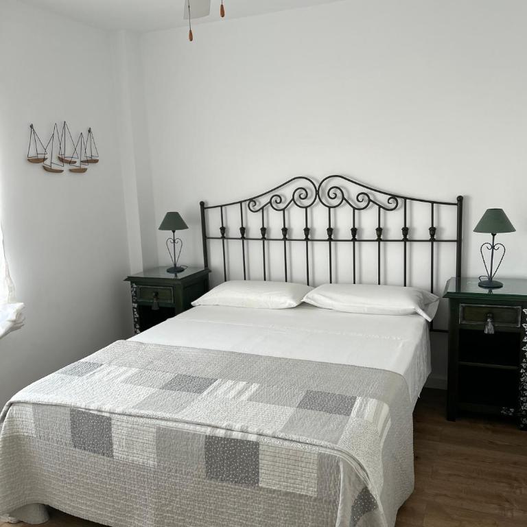 Precioso apartamento frente a la playa - Two-Bedroom Apartment - 11