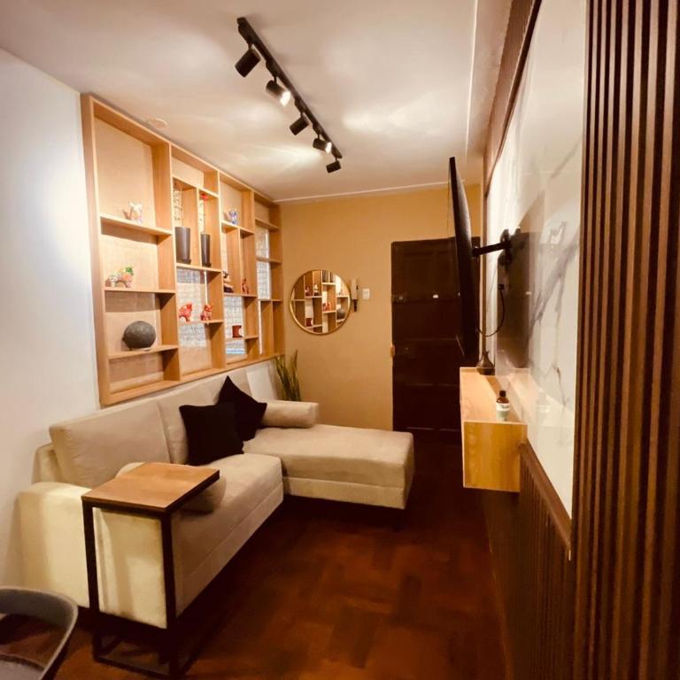 Céntrico Dpto Puca Lima a 2 cuadras de Hospital Rebagliati y Real Plaza Salaverry - Two-Bedroom Apartment with Garden View - 34