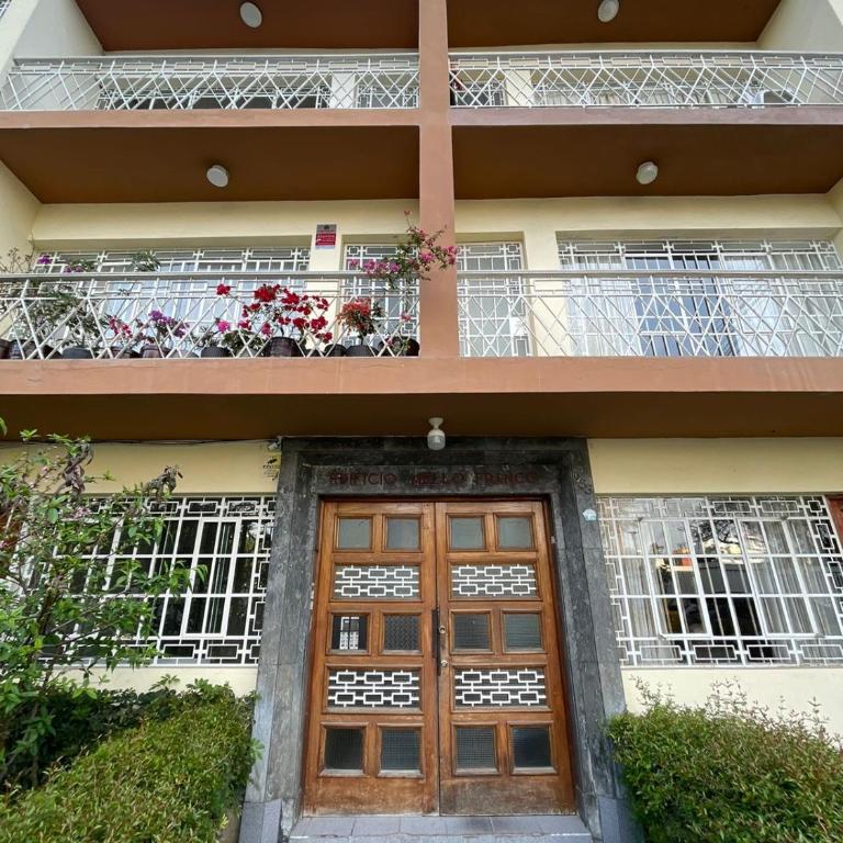 Céntrico Dpto Puca Lima a 2 cuadras de Hospital Rebagliati y Real Plaza Salaverry - Two-Bedroom Apartment with Garden View - 29