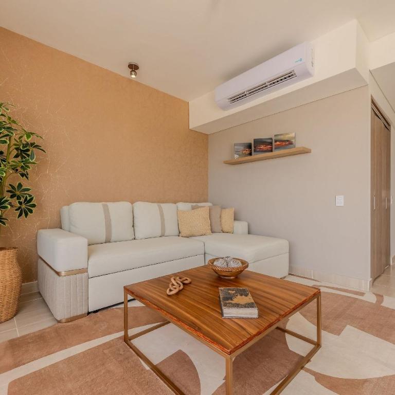 New Modern Condominium Trevi - Three-Bedroom Deluxe Apartment - 24