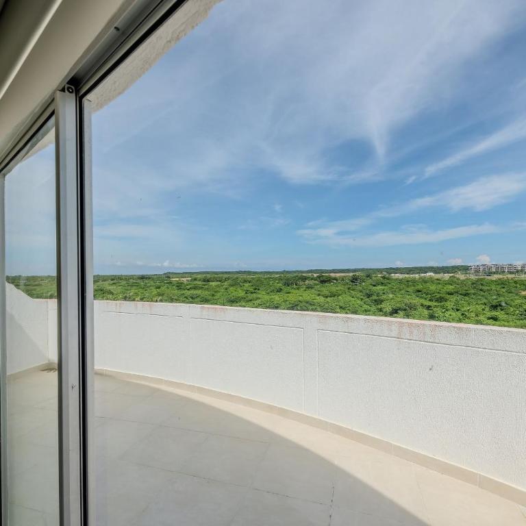New Modern Condominium Trevi - Three-Bedroom Deluxe Apartment - 27
