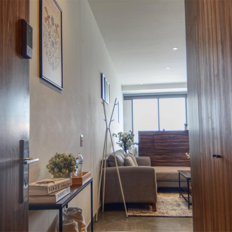 Luxurious Master Suite with Awesome View, Jacuzzi, GYM & Balcony - One-Bedroom Apartment - 14