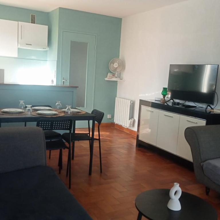 La Sirène, à 250 m de la plage, T2 lumineux avec une terrasse spacieuse de15m² - One-Bedroom Apartment - 3