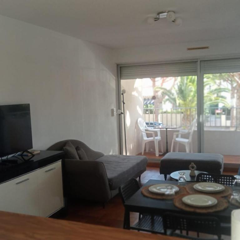 La Sirène, à 250 m de la plage, T2 lumineux avec une terrasse spacieuse de15m² - One-Bedroom Apartment - 6