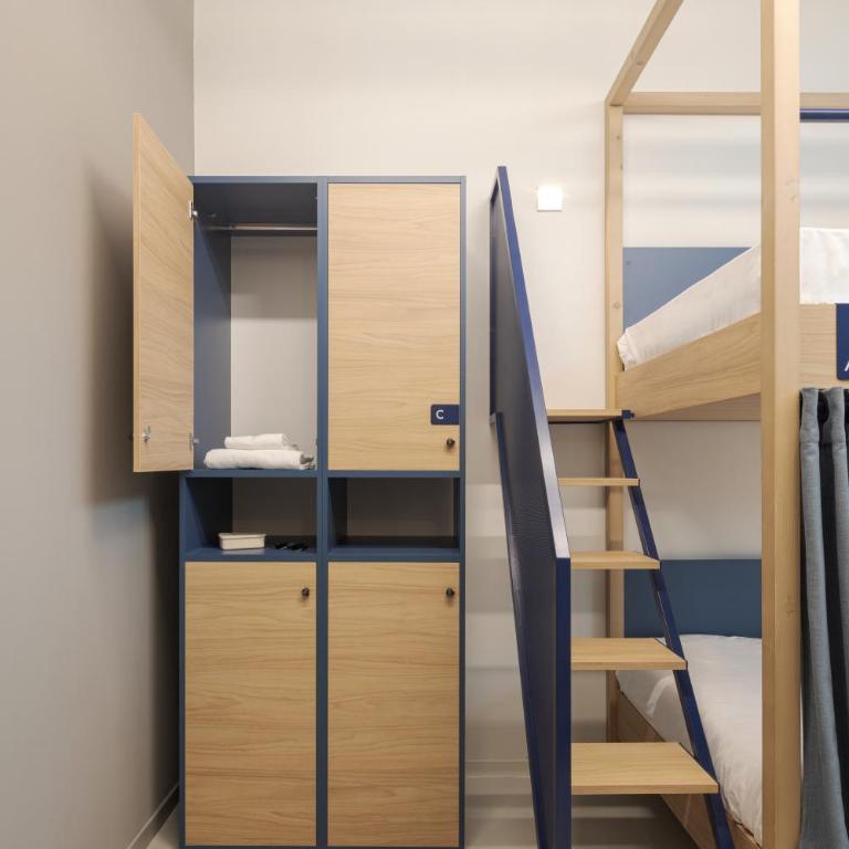 aparto Florence Manifattura - Quadruple Room with Private Bathroom - 7