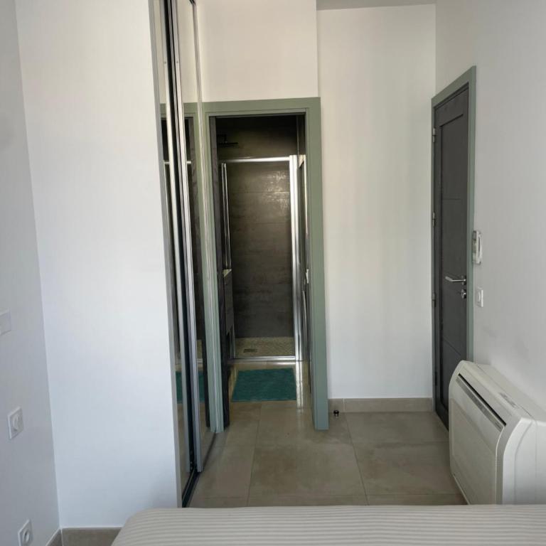Apparemment cosy avec balcon plein centre de Cannes - Carla home - Appartement 1 Chambre avec Balcon et Vue sur la Ville - 23
