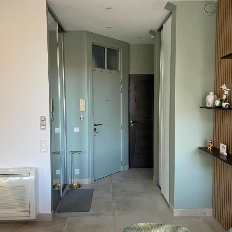 Apparemment cosy avec balcon plein centre de Cannes - Carla home - Appartement 1 Chambre avec Balcon et Vue sur la Ville - 26