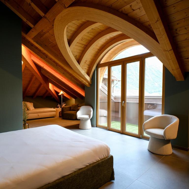 Sky Room Mountain View - 3 min walk to Bernina Express - Junior Suite with Mountain View - 1