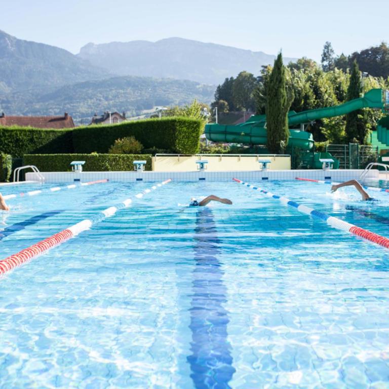 T2 Cozy au Centre - 3 Couchages - Annecy à 30mn - Chamonix, Megève à 45mn - Événements Salon RochExpo - Festivals - Train Express Annecy Evian-les-Bains- Genève - Appartement 1 Chambre - Non-Fumeurs - 31