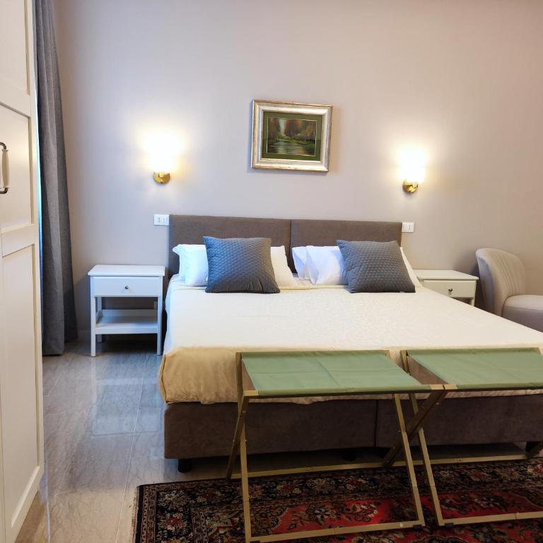Artemis Rooms - Camera Deluxe Matrimoniale/Doppia con Letti Singoli - 7
