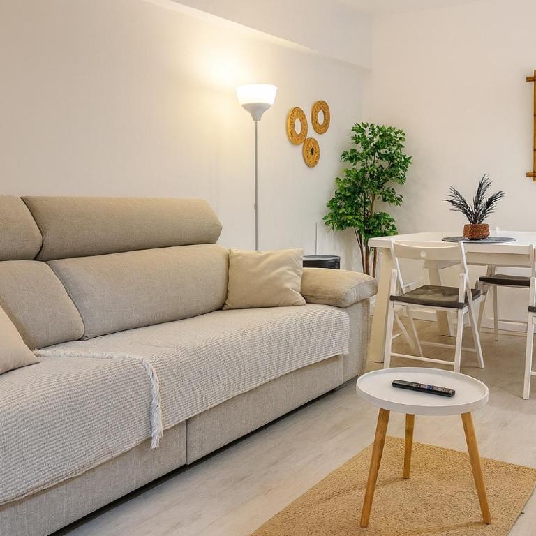 Orleans Beach Apartment Benicàssim - Two-Bedroom Apartment - 1