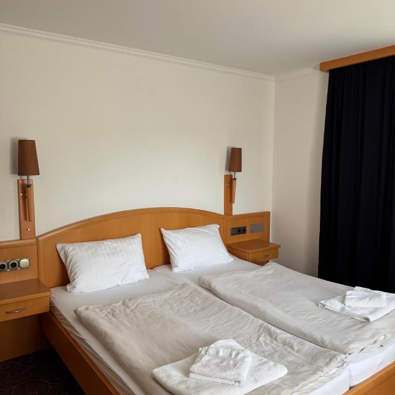 LuCA Hotel - Doppelzimmer im Nebengebäude - 2