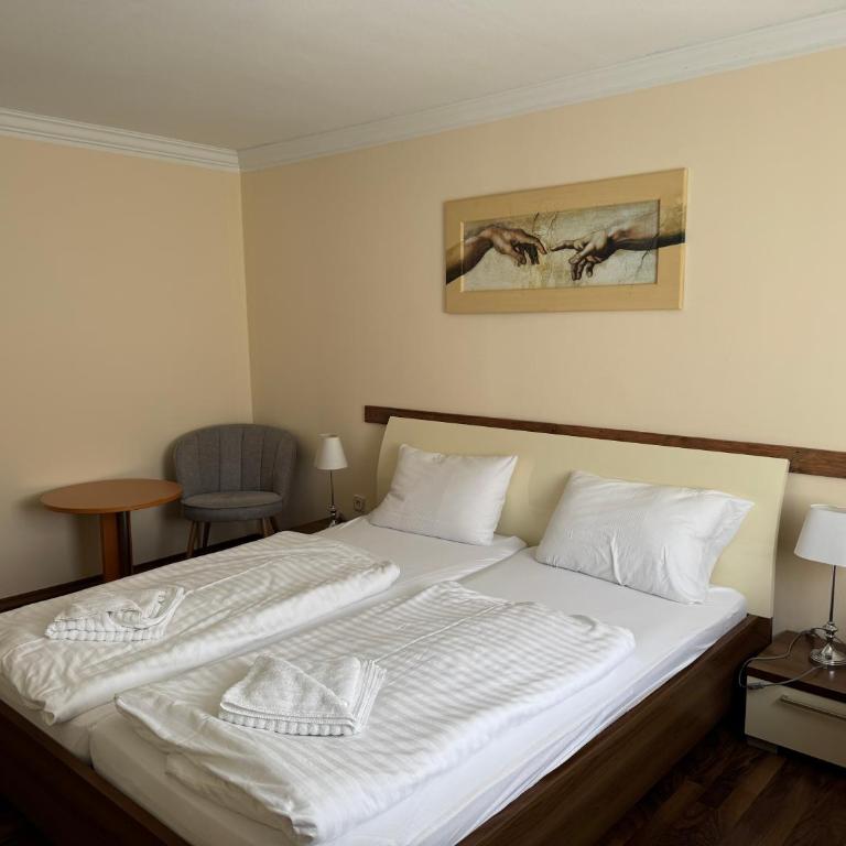 LuCA Hotel - Doppelzimmer im Nebengebäude - 5