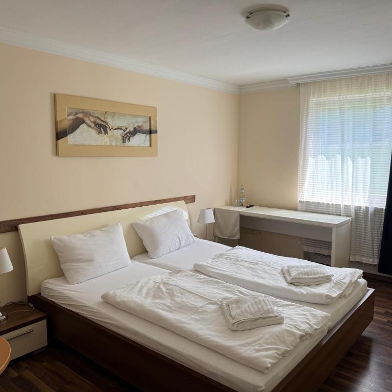 LuCA Hotel - Doppelzimmer im Nebengebäude - 4