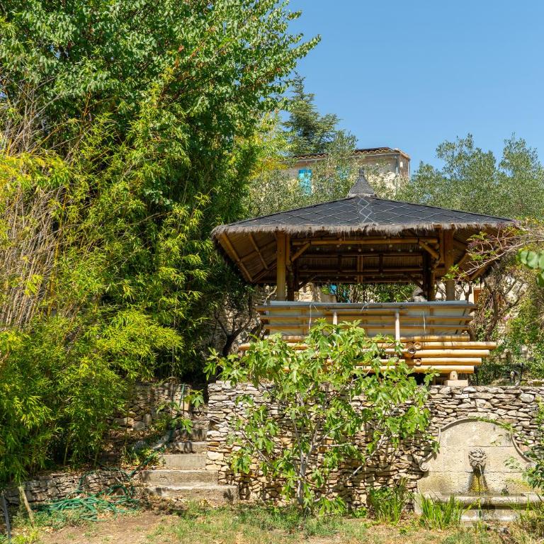Domaine Royal - Chambre Double - Vue sur Jardin - 16