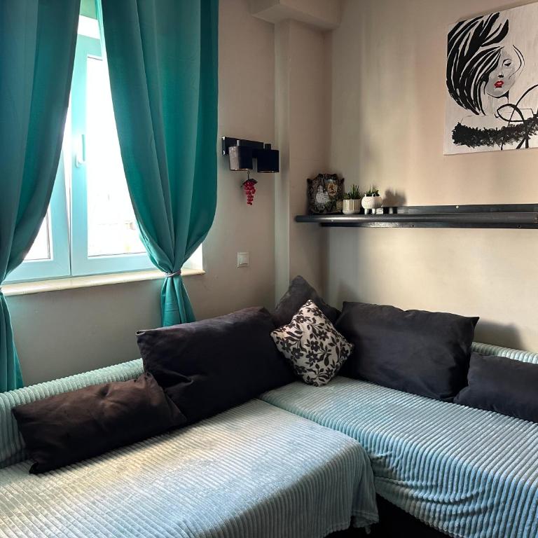 Sea view apartment - Two-Bedroom Apartment with Terrace and Sea View - 3
