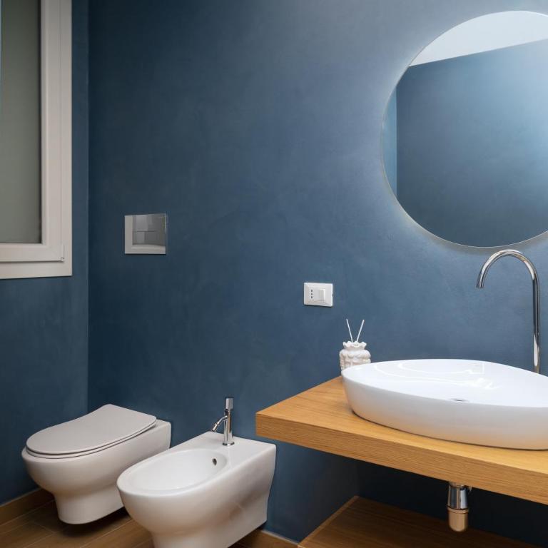 Valenza Exclusive Suites & Rooms - Camera King con Vasca Idromassaggio - 10