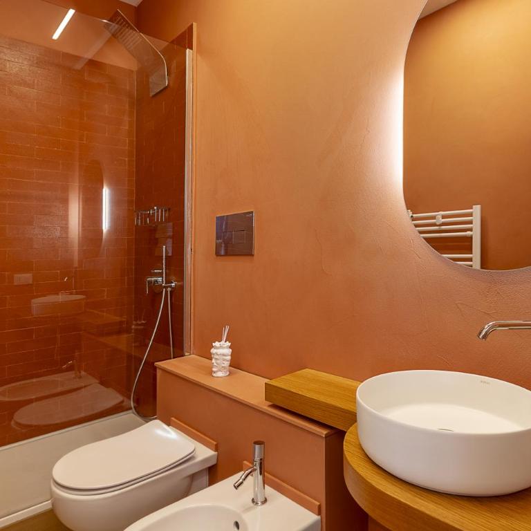 Valenza Exclusive Suites & Rooms - Camera Matrimoniale con Bagno Privato - 6