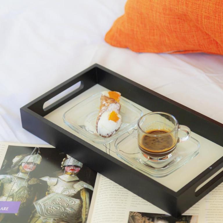 Valenza Exclusive Suites & Rooms - Camera Matrimoniale con Balcone - 10