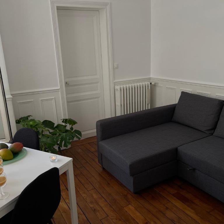 Elegant Parisian Apartment, Marais-Bastille - Two-Bedroom Apartment - 9