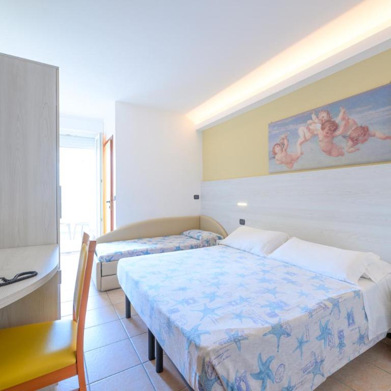 Hotel Sans Souci - Camera Quadrupla con Balcone - 6