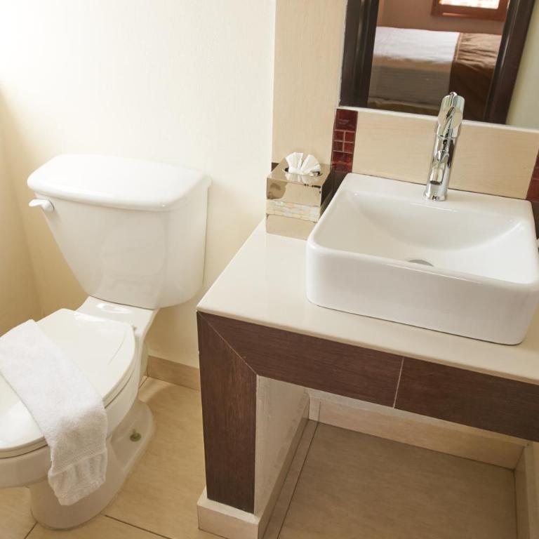 Hotel Caesars - King Room - 1