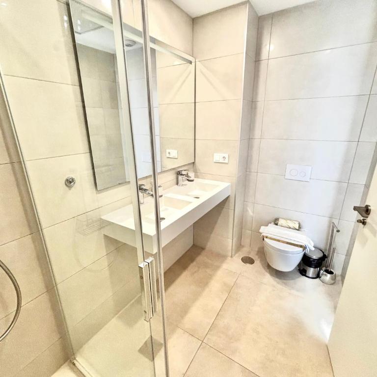SAKURA LUXURY Poniente Beach - Apartamento de 2 dormitorios - 9