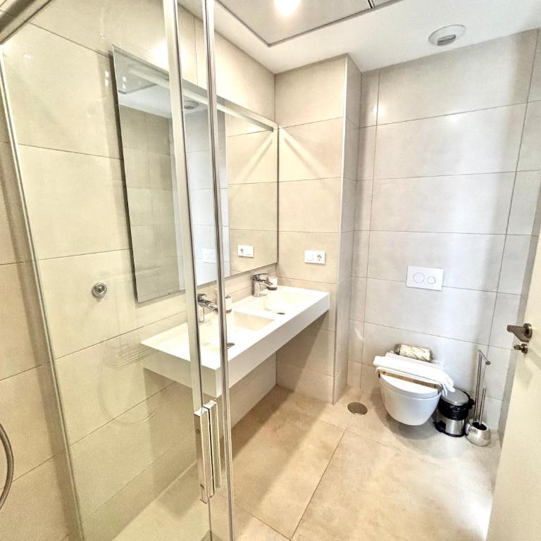SAKURA LUXURY Poniente Beach - Apartamento de 2 dormitorios - 23