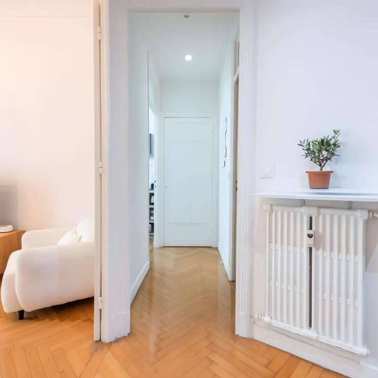 Azur elegance AIR CONDITIONING Beach 8 min Sleeps 6 - Appartement 2 Chambres - 20