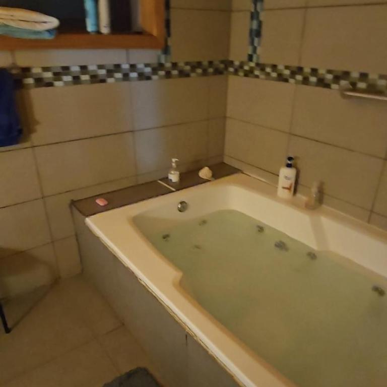 Casa Divya - Three-Bedroom Home - 5