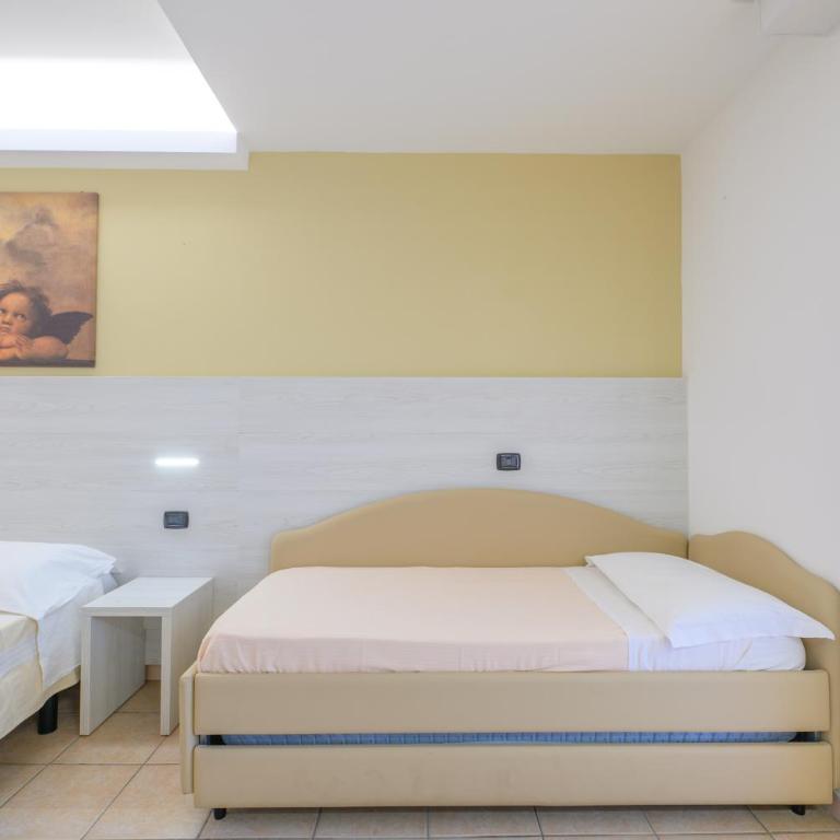 Hotel Sans Souci - Camera Familiare con Balcone - 2