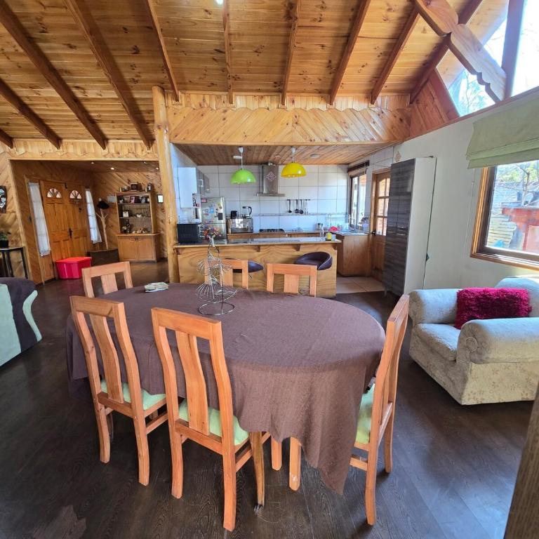 Casa Divya - Three-Bedroom Home - 24