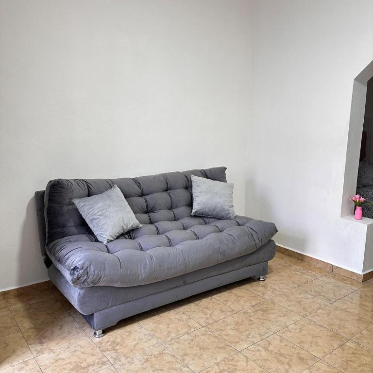Complete House with Sophisticated Style and Comfort - One-Bedroom House - 2